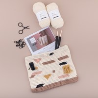 Yarn and Colors Perky Pouch Häkelpaket 006 Taupe-2