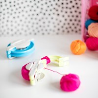Clover Pompon Maker S-3