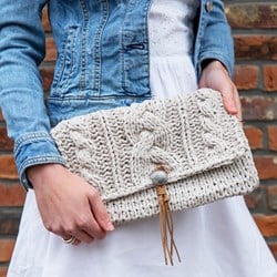 Strickanleitung RibbonXL Zopf Clutch Chibuya