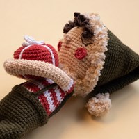 Weihnachtselfen-Junge-Häkelpaket-3