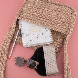 Yarn and Colors Shoulder Bag Häkelpaket 006 Taupe