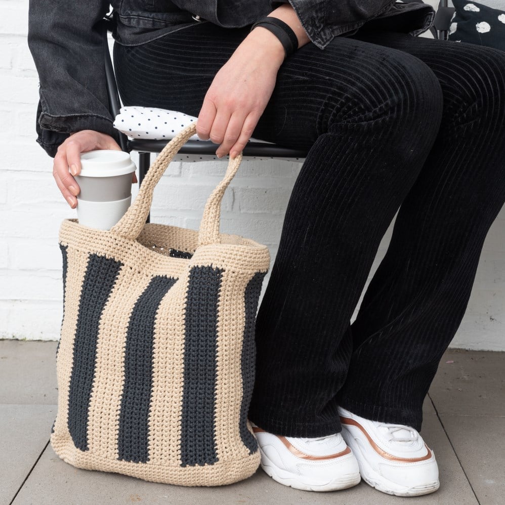 Striped tote deals