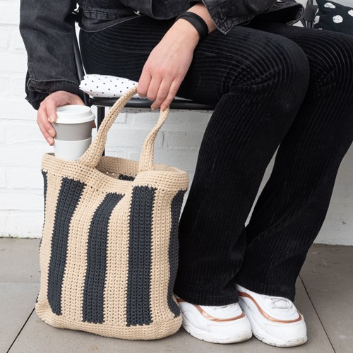Häkelanleitung Yarn and Colors Striped Tote Bag-2