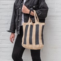 Häkelanleitung Yarn and Colors Striped Tote Bag-3