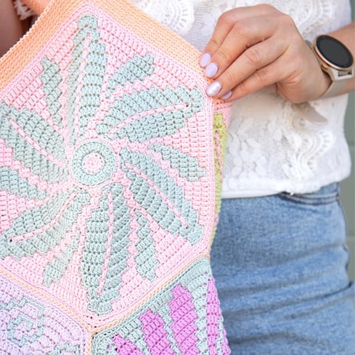Flowery Fair Bag Häkelset Happiness Rectangle-3