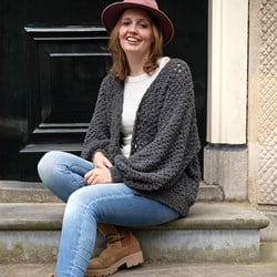 Häkelpaket Budgetyarn Soft Aran Granny Stripe Jacke