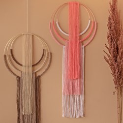 Yarn and Colors Wrapped up Wall Hanging 009 Limestone Makramee Paket