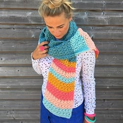Yarn and Colors Colorful Scarf Häkelpaket