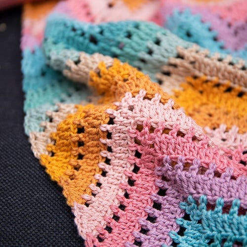 Haakpatroon 10 Kleuren Zigzag Deken